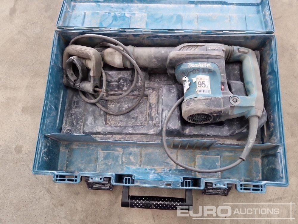 ציוד בנייה Makita HM0871C 110 Volt Hammer Drill/Breaker: תמונה 10