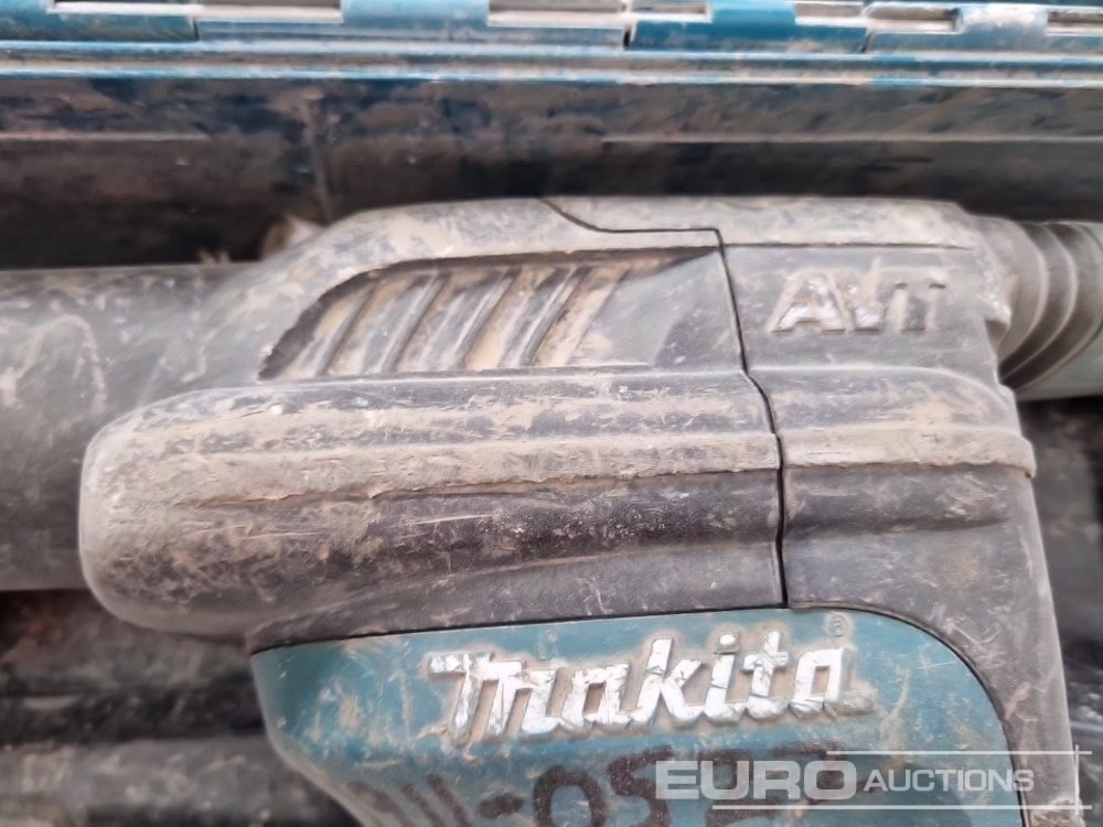 ציוד בנייה Makita HM0871C 110 Volt Hammer Drill/Breaker: תמונה 14