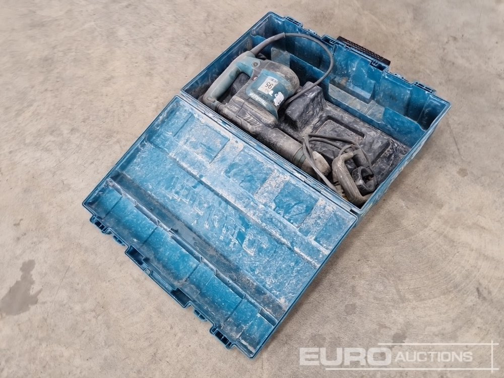 Makita HM0871C 110 Volt Hammer Drill/Breaker - ציוד בנייה: תמונה 5 Makita HM0871C 110 Volt Hammer Drill/Breaker - ציוד בנייה: תמונה 5
