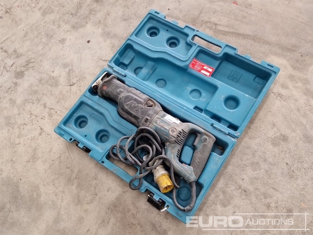 Makita HR3070C 110 Volt Recip Saw - ציוד בנייה: תמונה 1 Makita HR3070C 110 Volt Recip Saw - ציוד בנייה: תמונה 1
