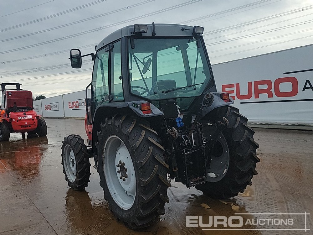 Massey Ferguson MF2210-4 - טרקטור חקלאי: תמונה 3 Massey Ferguson MF2210-4 - טרקטור חקלאי: תמונה 3