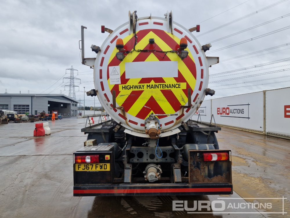 Mercedes Arocs 3240 - משאית מכל: תמונה 4 Mercedes Arocs 3240 - משאית מכל: תמונה 4