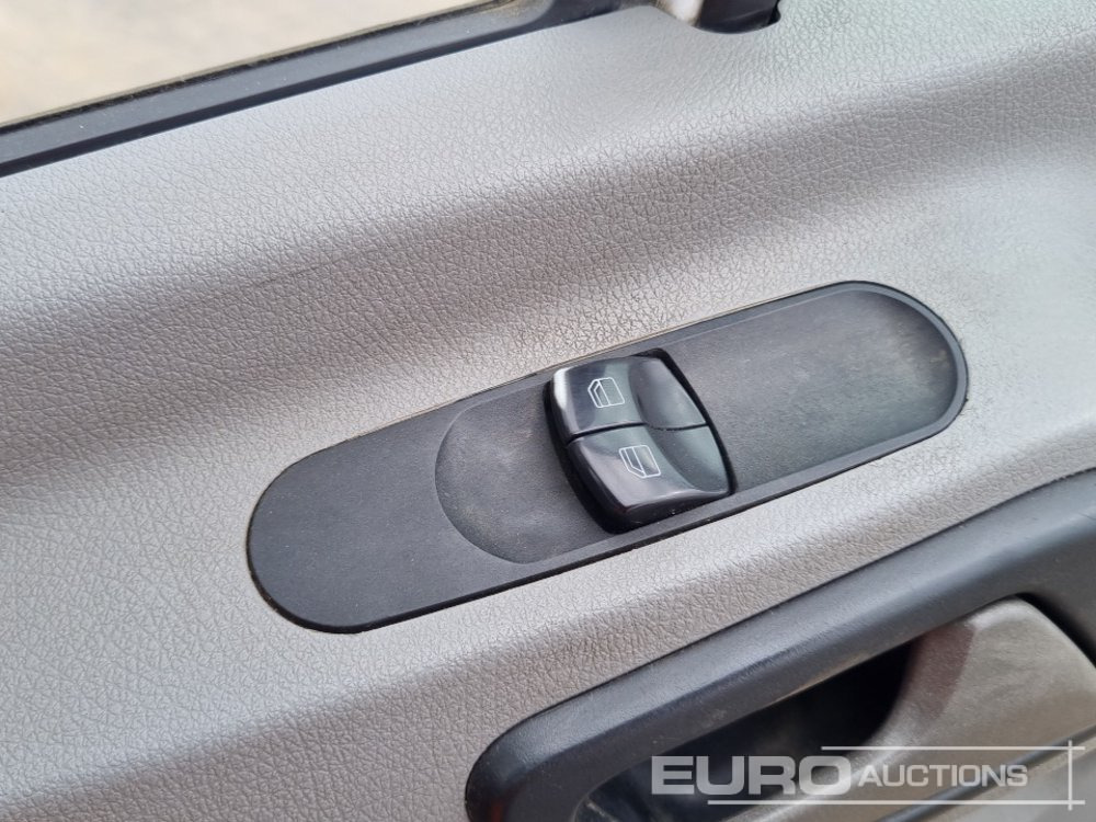 כלי רכב מסחרי Mercedes Sprinter 316 CDI: תמונה 44
