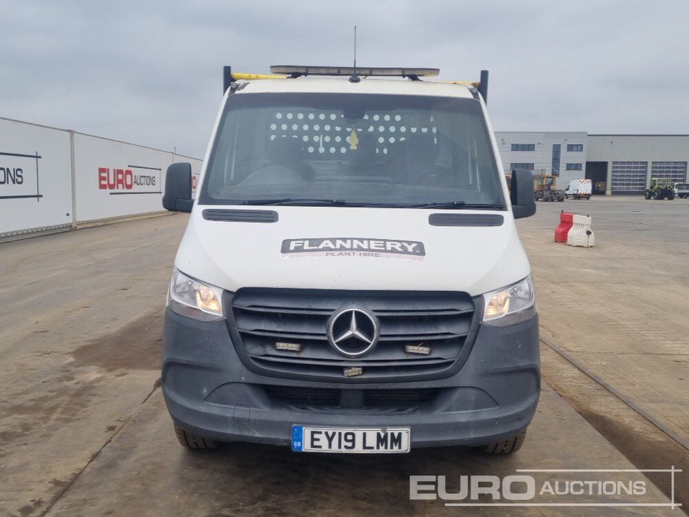 כלי רכב מסחרי במיטה שטוחה Mercedes Sprinter: תמונה 8 כלי רכב מסחרי במיטה שטוחה Mercedes Sprinter: תמונה 8