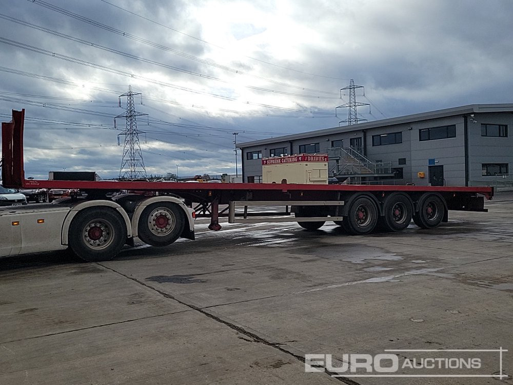 Montracon Tri Axle Flat Bed Trailer - סמיטריילר צד נופל/ שטוח: תמונה 1 Montracon Tri Axle Flat Bed Trailer - סמיטריילר צד נופל/ שטוח: תמונה 1