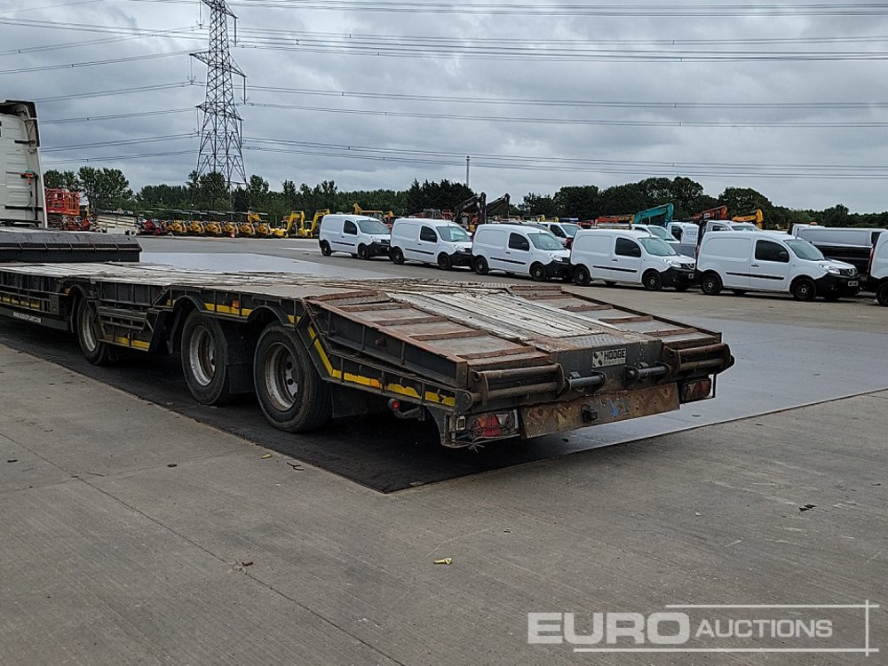 Montracon Tri Axle Step Frame Low Loader Trailer - סמיטריילר עם מטען נמוך: תמונה 3 Montracon Tri Axle Step Frame Low Loader Trailer - סמיטריילר עם מטען נמוך: תמונה 3
