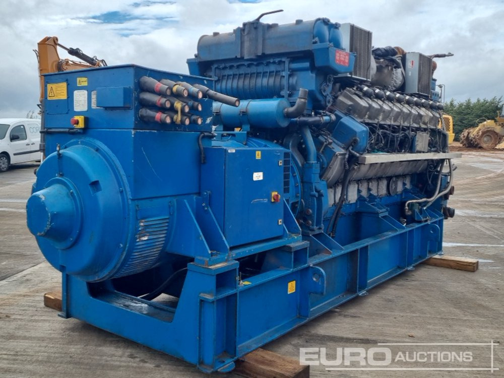 Newage Stamford 1900kVA Generator, Cummins Engine - ערכת גנרטורים: תמונה 1 Newage Stamford 1900kVA Generator, Cummins Engine - ערכת גנרטורים: תמונה 1