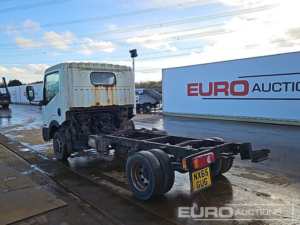 Nissan NT400 - משאית עם שלדת תא: תמונה 3 Nissan NT400 - משאית עם שלדת תא: תמונה 3