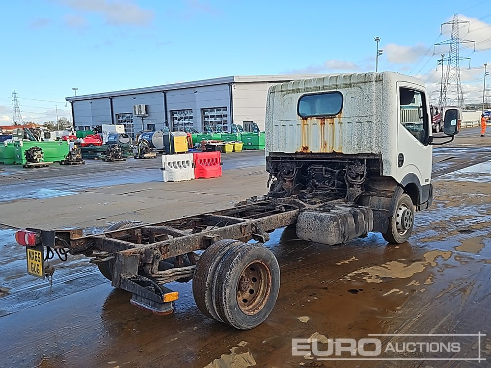 Nissan NT400 - משאית עם שלדת תא: תמונה 5 Nissan NT400 - משאית עם שלדת תא: תמונה 5