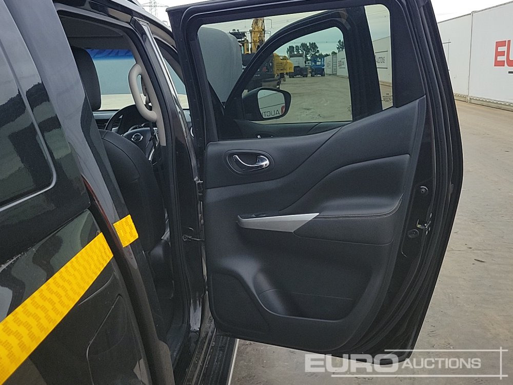 טנדר Nissan Navara: תמונה 28