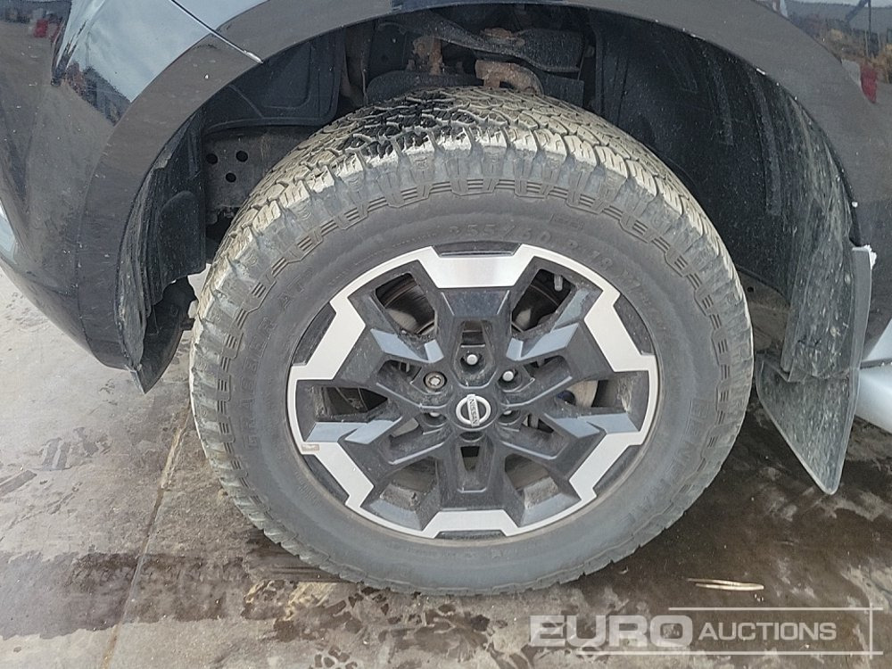 טנדר Nissan Navara: תמונה 8