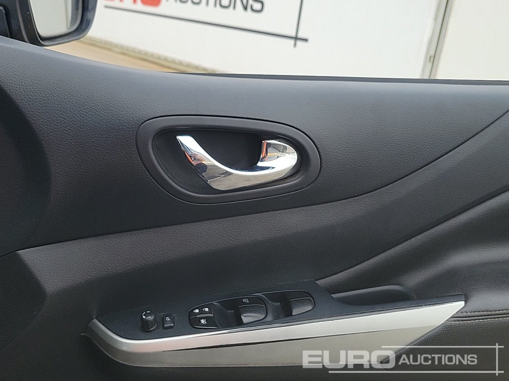 טנדר Nissan Navara: תמונה 46