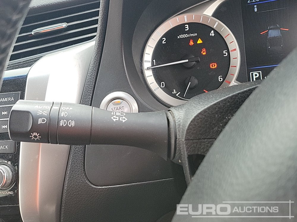 טנדר Nissan Navara: תמונה 42