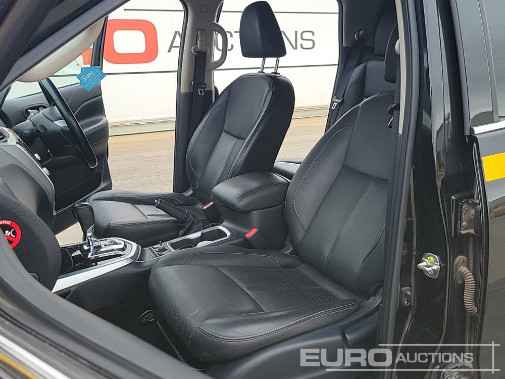 טנדר Nissan Navara: תמונה 34