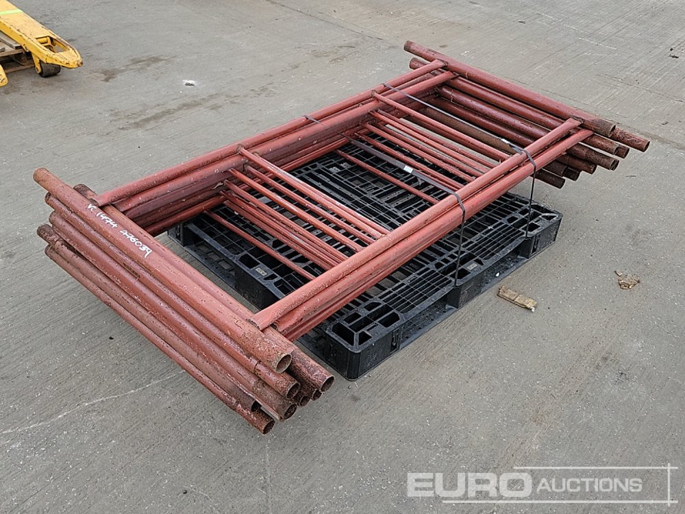 ציוד בנייה Pallet of Quick Stage Scaffolding: תמונה 7