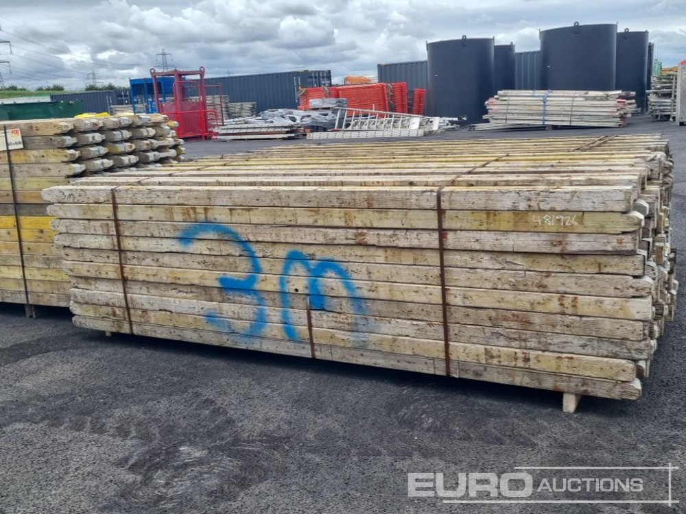 Peri Bundle of Wooden Formwork Girders (4 of) - ציוד בנייה: תמונה 5 Peri Bundle of Wooden Formwork Girders (4 of) - ציוד בנייה: תמונה 5