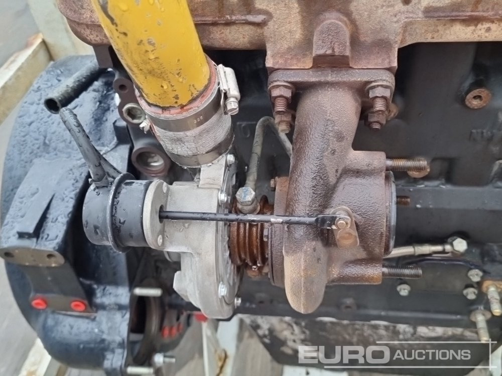 מנוע Perkins 4 Cylinder Engine: תמונה 10