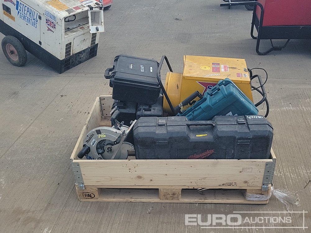 Probst FXAH120 Cordless Vacuum Lift (3 of), Makita 110 Volt Circular Saw, Makita Cordless Resipricating Saw, 415 Volt Masters Space Heater, 110 Volt Milwaukee Hammer Drill - ציוד בנייה: תמונה 2 Probst FXAH120 Cordless Vacuum Lift (3 of), Makita 110 Volt Circular Saw, Makita Cordless Resipricating Saw, 415 Volt Masters Space Heater, 110 Volt Milwaukee Hammer Drill - ציוד בנייה: תמונה 2