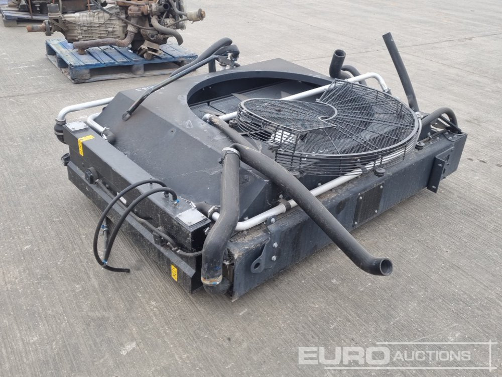 Radiator & Fan to suit Engine - חלקי חילוף: תמונה 3 Radiator & Fan to suit Engine - חלקי חילוף: תמונה 3