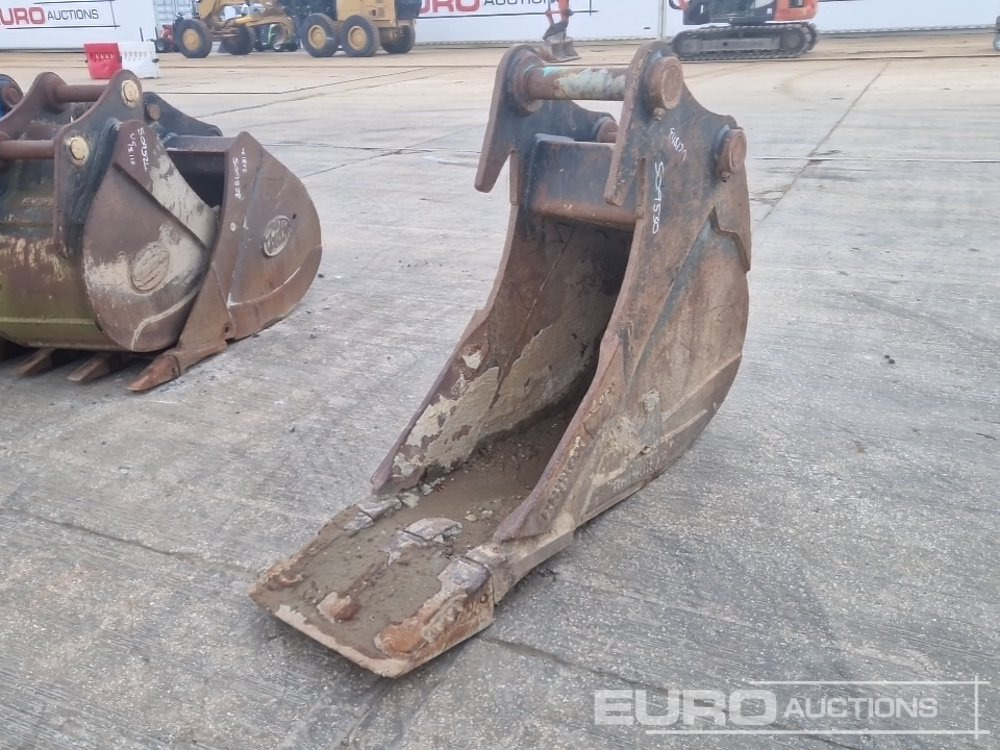 Rhinox 20" Digging Bucket 80mm Pin to suit 20 Ton Excavator - דלי: תמונה 1 Rhinox 20" Digging Bucket 80mm Pin to suit 20 Ton Excavator - דלי: תמונה 1