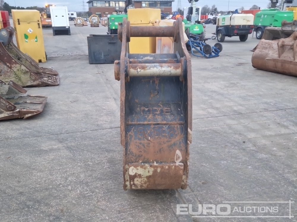 Rhinox 20" Digging Bucket 80mm Pin to suit 20 Ton Excavator - דלי: תמונה 4 Rhinox 20" Digging Bucket 80mm Pin to suit 20 Ton Excavator - דלי: תמונה 4