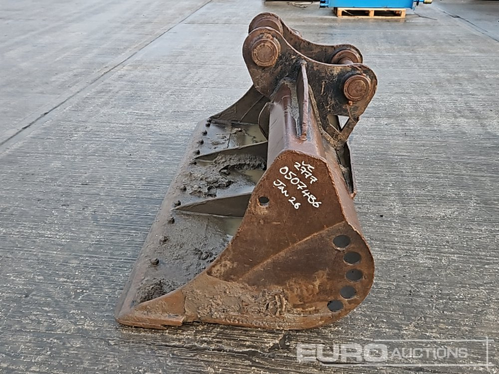 Rhinox 84" Ditching Bucket 80mm Pin to suit 20 Ton Excavator - דלי: תמונה 4 Rhinox 84" Ditching Bucket 80mm Pin to suit 20 Ton Excavator - דלי: תמונה 4