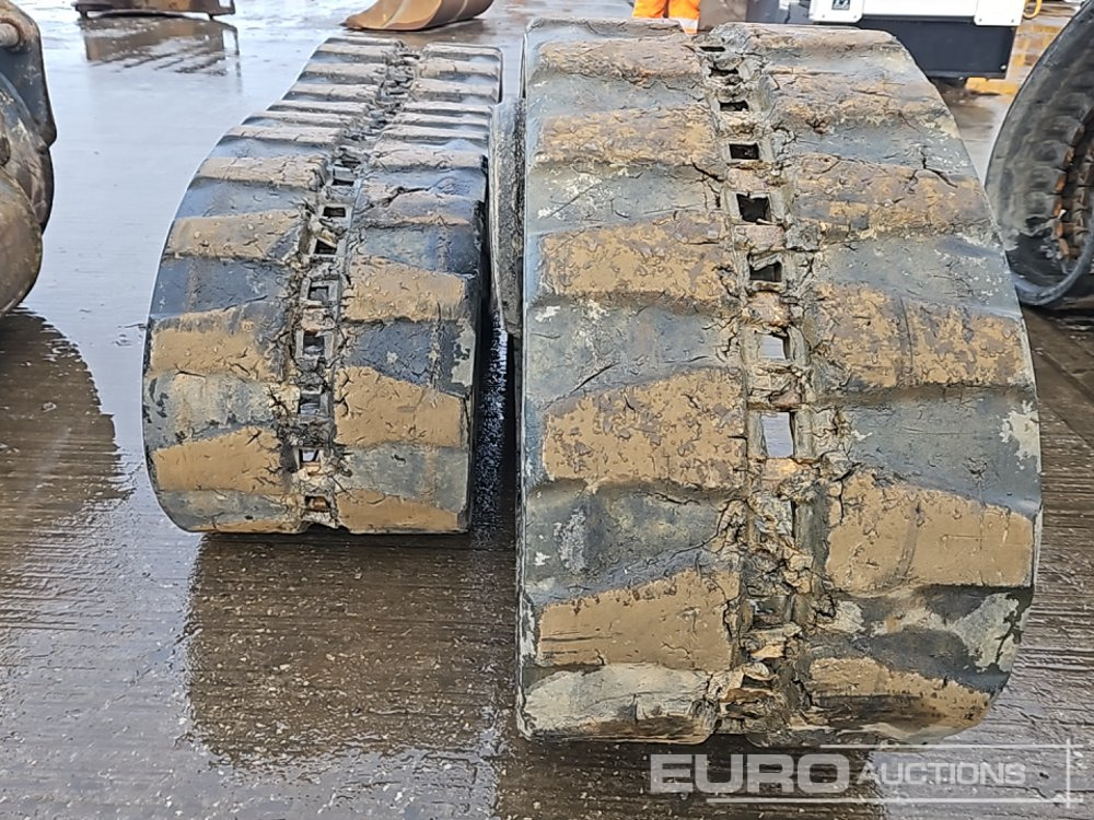Rubber Track to suit Komatsu PC55 (2 of) - רצועה עבור מכונת בנייה: תמונה 4 Rubber Track to suit Komatsu PC55 (2 of) - רצועה עבור מכונת בנייה: תמונה 4