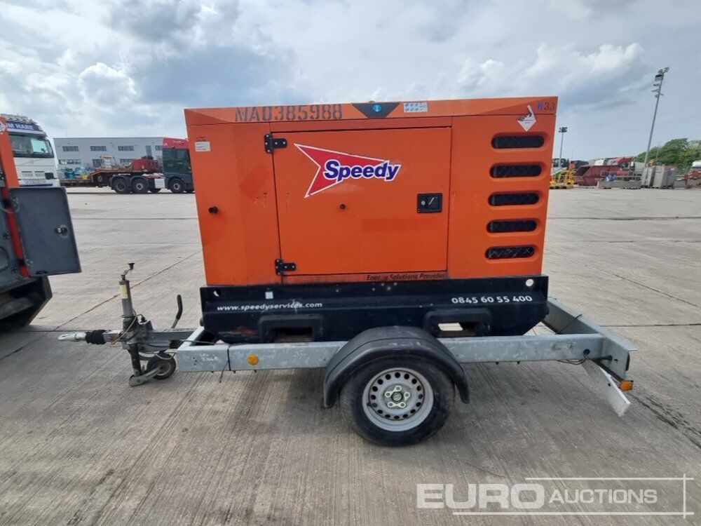 SDMO R33 - ערכת גנרטורים: תמונה 2 SDMO R33 - ערכת גנרטורים: תמונה 2