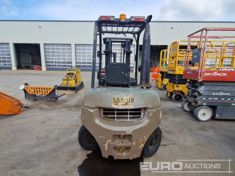 Samuk Diesel Forklift, 2 Stage Mast, Side Shift (No Steering & Hydraulic Leak) - מלגזת סולר: תמונה 4 Samuk Diesel Forklift, 2 Stage Mast, Side Shift (No Steering & Hydraulic Leak) - מלגזת סולר: תמונה 4