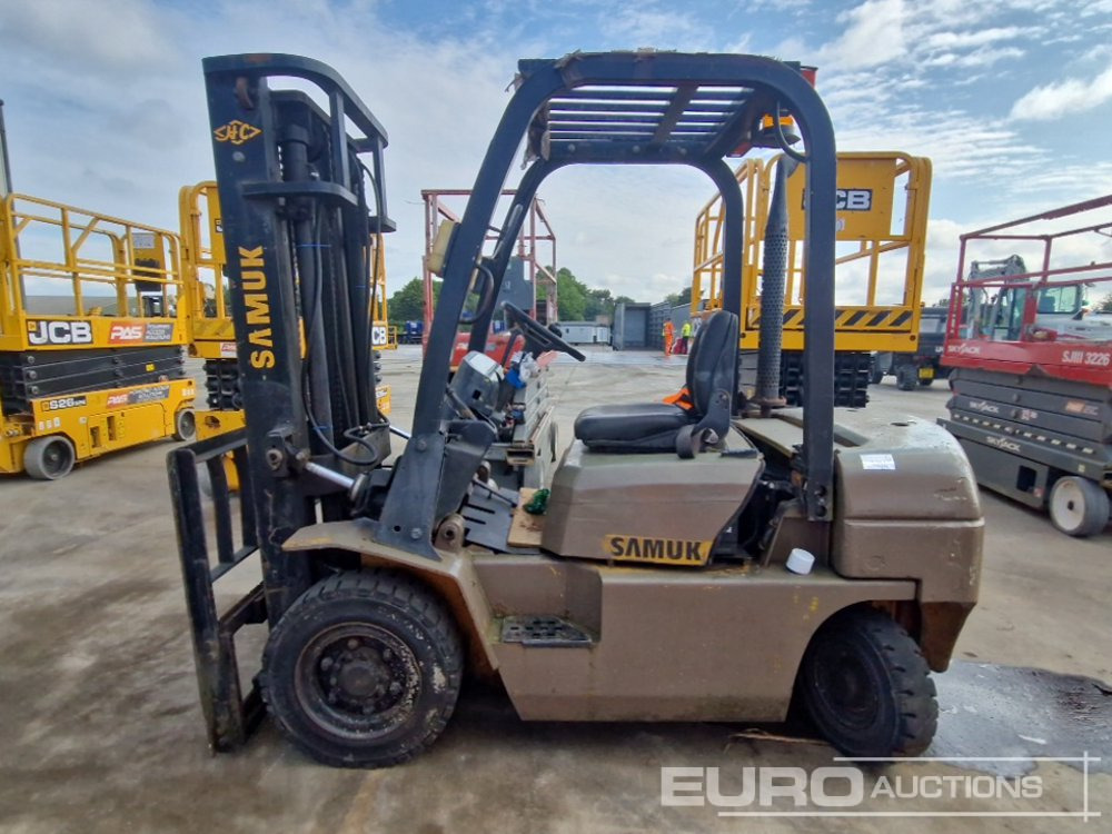 Samuk Diesel Forklift, 2 Stage Mast, Side Shift (No Steering & Hydraulic Leak) - מלגזת סולר: תמונה 2 Samuk Diesel Forklift, 2 Stage Mast, Side Shift (No Steering & Hydraulic Leak) - מלגזת סולר: תמונה 2
