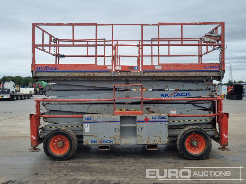 פלטפורמה אווירית SkyJack SJ9250: תמונה 6