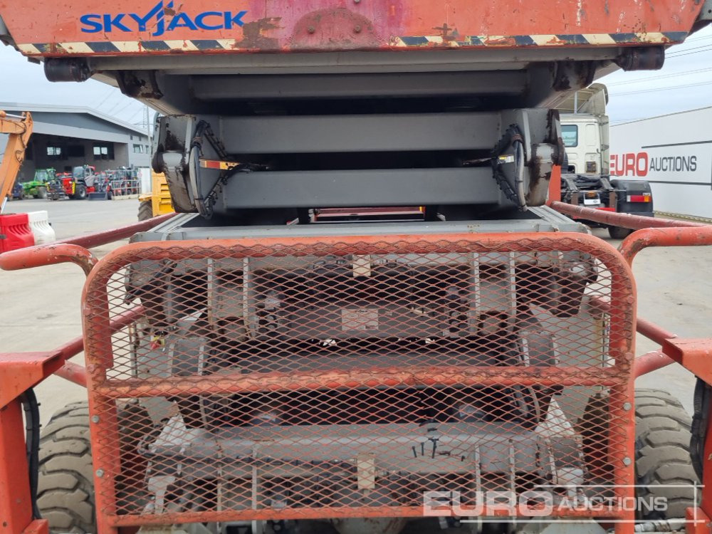 פלטפורמה אווירית SkyJack SJ9250: תמונה 18