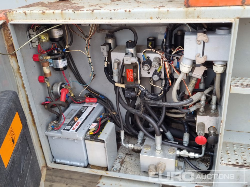 פלטפורמה אווירית SkyJack SJ9250: תמונה 48