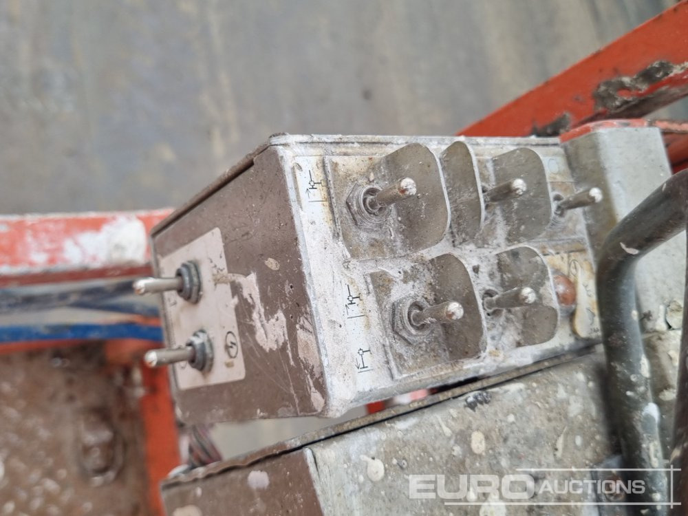 פלטפורמה אווירית SkyJack SJ9250: תמונה 31