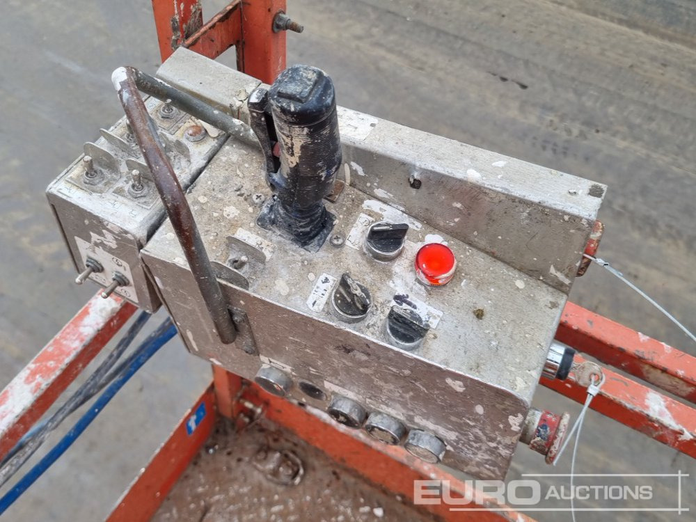 פלטפורמה אווירית SkyJack SJ9250: תמונה 32