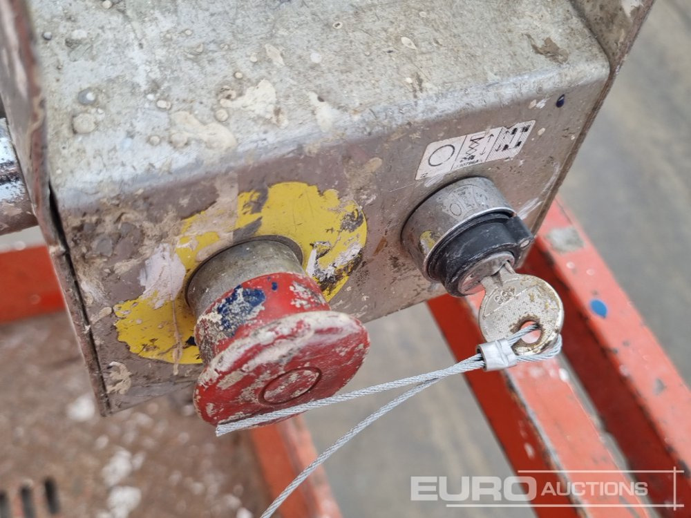 פלטפורמה אווירית SkyJack SJ9250: תמונה 34