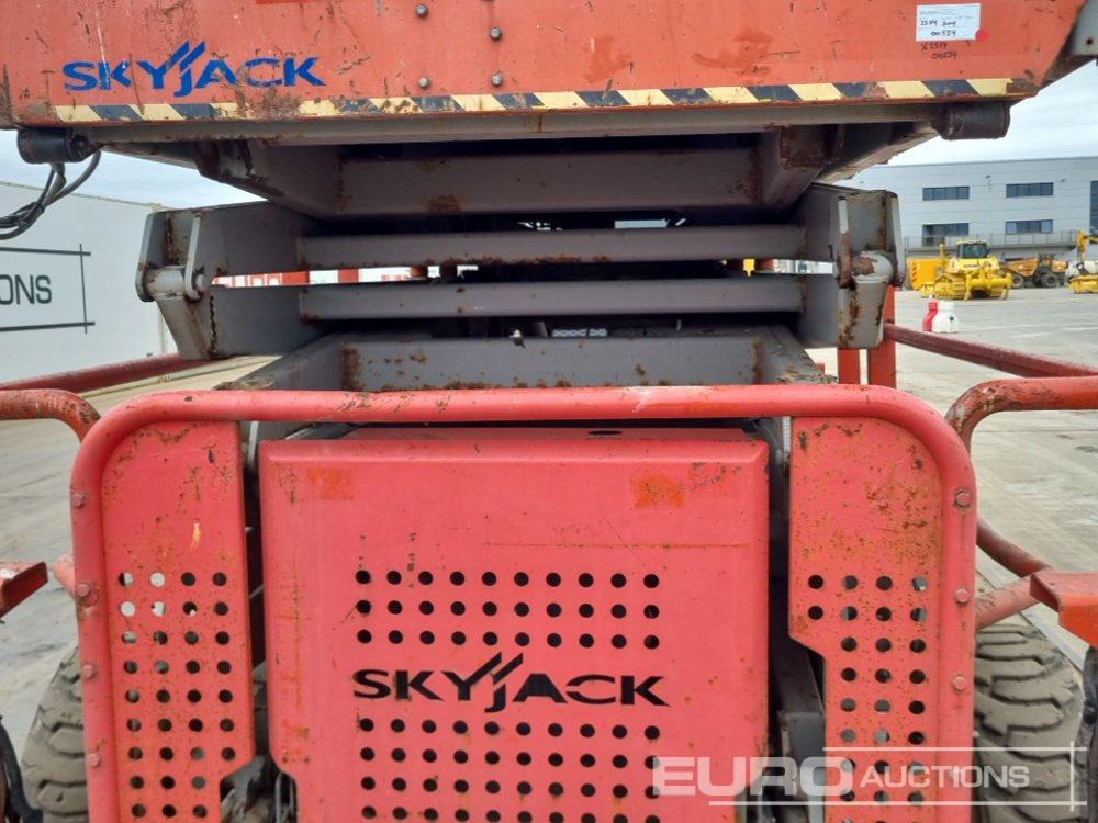 פלטפורמה אווירית SkyJack SJ9250: תמונה 23