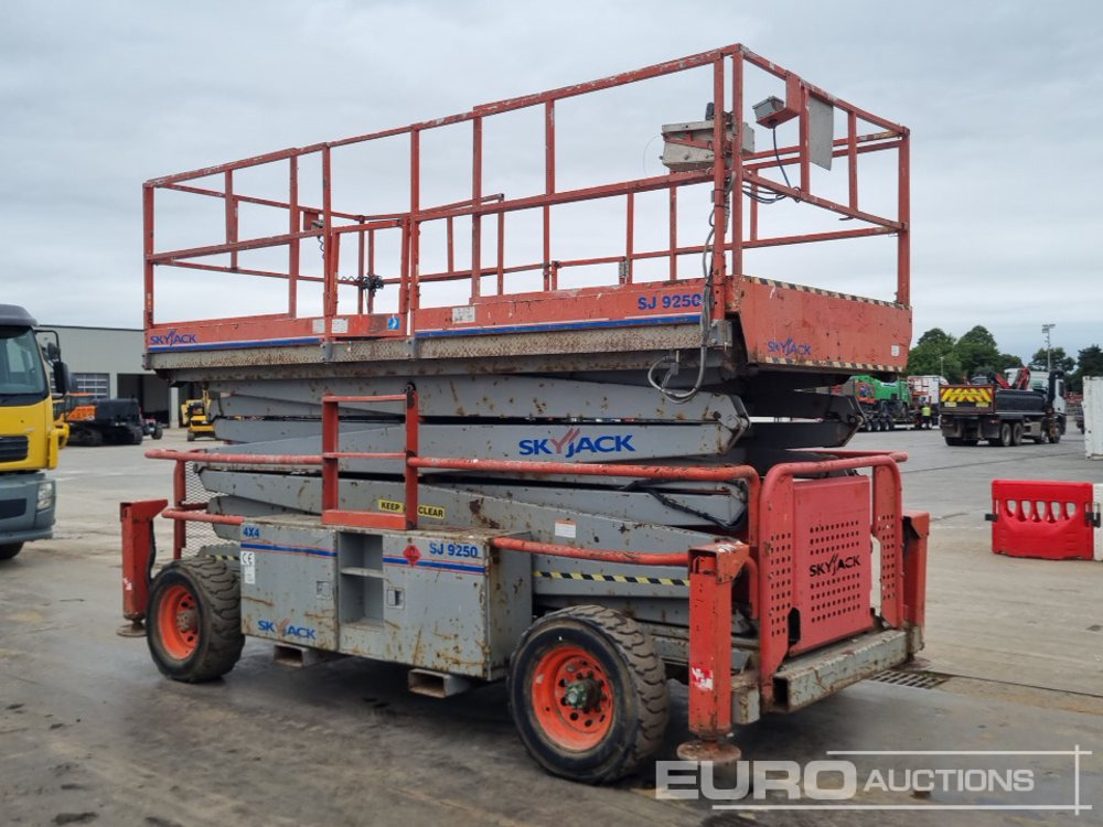 פלטפורמה אווירית SkyJack SJ9250: תמונה 7
