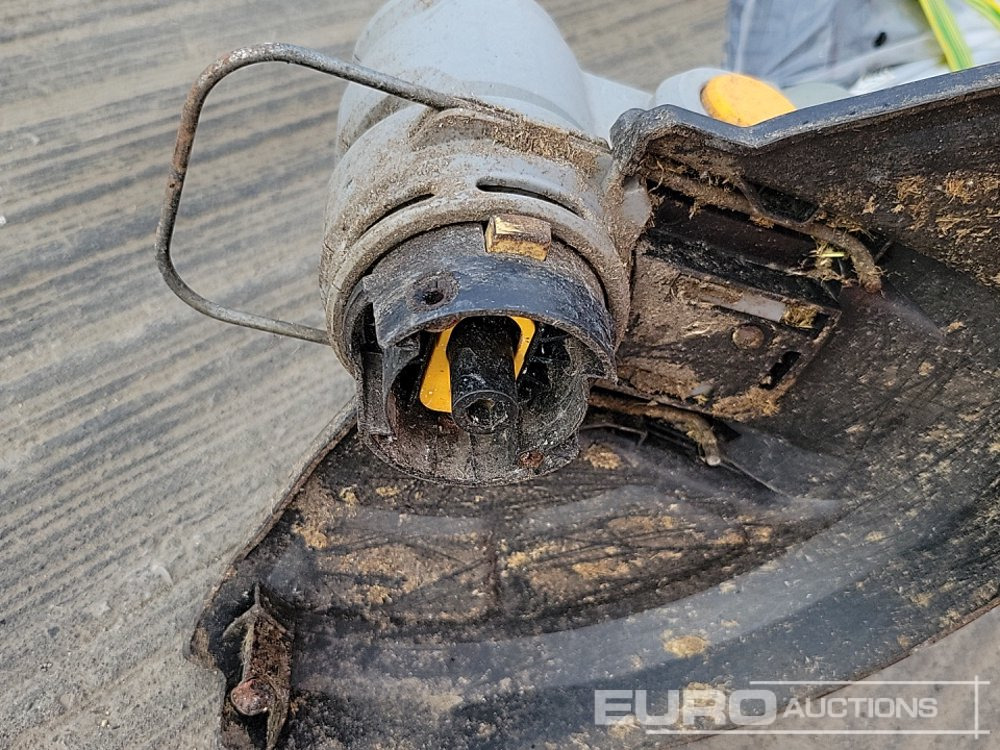 ציוד בנייה Stihl MS171 Petrol Chainsaw, Boss Sprayer, Titin Battery Strimmer: תמונה 19