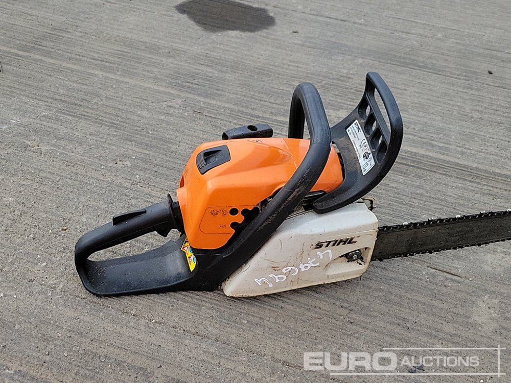 ציוד בנייה Stihl MS171 Petrol Chainsaw, Boss Sprayer, Titin Battery Strimmer: תמונה 12
