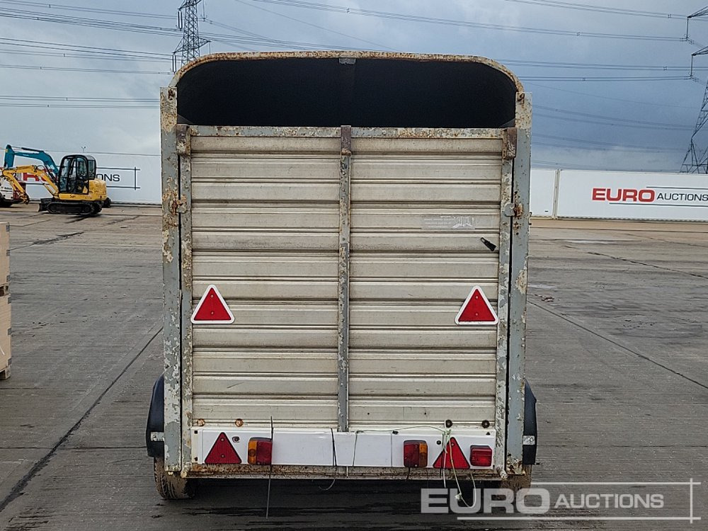 Twin Axle Livestock Trailer, Side Door, Ramp - קרון נגרר לצמחים: תמונה 4 Twin Axle Livestock Trailer, Side Door, Ramp - קרון נגרר לצמחים: תמונה 4