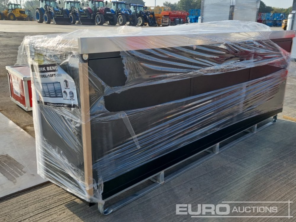 Unused 10' Work Bench, 30 Drawers - ציוד לסדנאות: תמונה 3 Unused 10' Work Bench, 30 Drawers - ציוד לסדנאות: תמונה 3