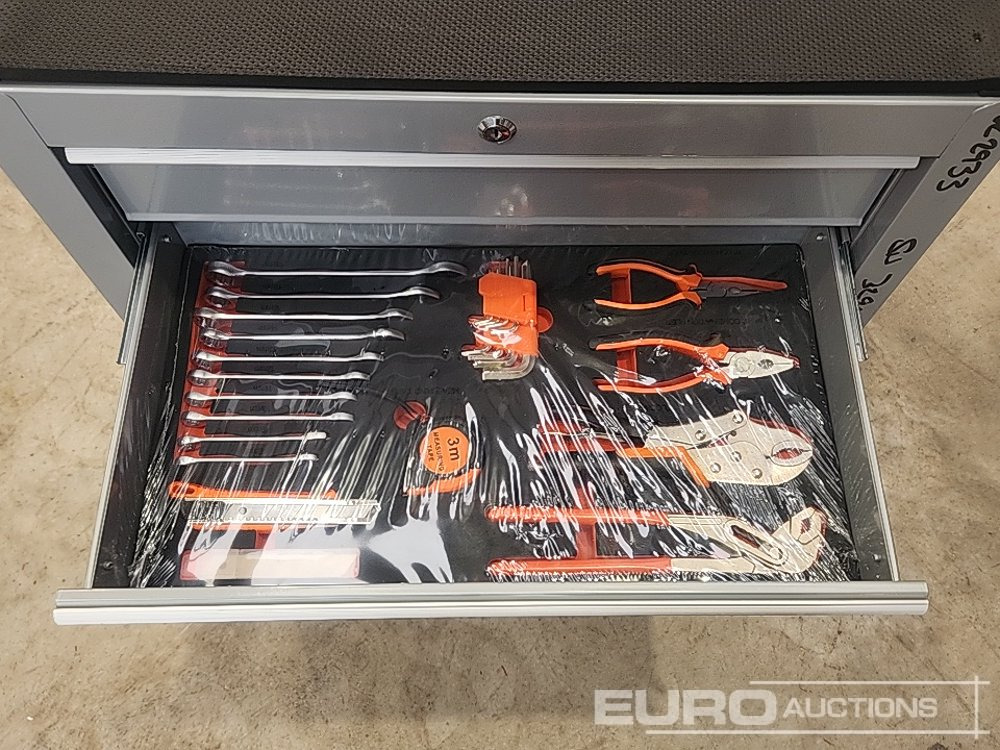 ציוד לסדנאות Unused 5 Drawer Tool Box & Tools: תמונה 6