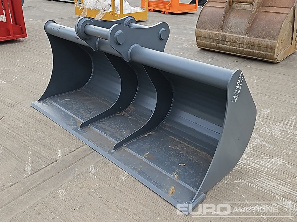 Unused 70" Ditching Bucket 65mm Pin to suit 13 Ton Excavator - דלי: תמונה 1 Unused 70" Ditching Bucket 65mm Pin to suit 13 Ton Excavator - דלי: תמונה 1