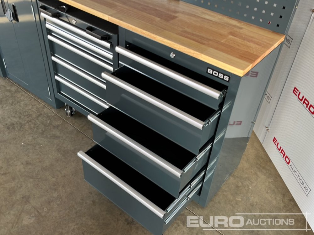ציוד לסדנאות Unused Boss 2.6m 9 Drawer, 5 Cabinet Tool Station: תמונה 11
