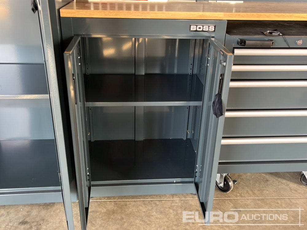 ציוד לסדנאות Unused Boss 2.6m 9 Drawer, 5 Cabinet Tool Station: תמונה 9