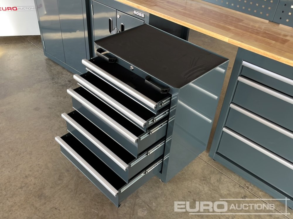 ציוד לסדנאות Unused Boss 2.6m 9 Drawer, 5 Cabinet Tool Station: תמונה 13