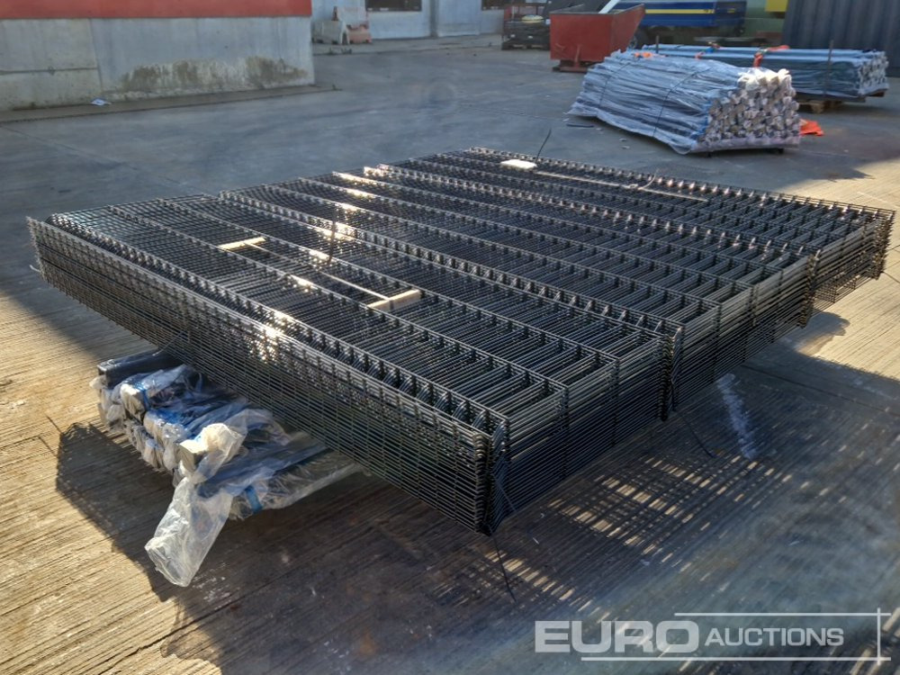 Unused Galvanised & Powder Coated Heavy Duty (5mm) Wire Mesh Fencing, 25 x H2.4m x W2.2m Panels, 26 x 60mm x 60mm x3m Posts, with Fittings (Black) - ציוד בנייה: תמונה 5 Unused Galvanised & Powder Coated Heavy Duty (5mm) Wire Mesh Fencing, 25 x H2.4m x W2.2m Panels, 26 x 60mm x 60mm x3m Posts, with Fittings (Black) - ציוד בנייה: תמונה 5