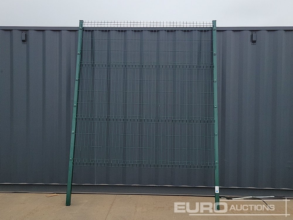 Unused Galvanised & Powder Coated Heavy Duty (5mm) Wire Mesh Fencing, 25 x H2.4m x W2.2m Panels, 26 x 60mm x 60mm x3m Posts, with Fittings (Green) - ציוד בנייה: תמונה 4 Unused Galvanised & Powder Coated Heavy Duty (5mm) Wire Mesh Fencing, 25 x H2.4m x W2.2m Panels, 26 x 60mm x 60mm x3m Posts, with Fittings (Green) - ציוד בנייה: תמונה 4