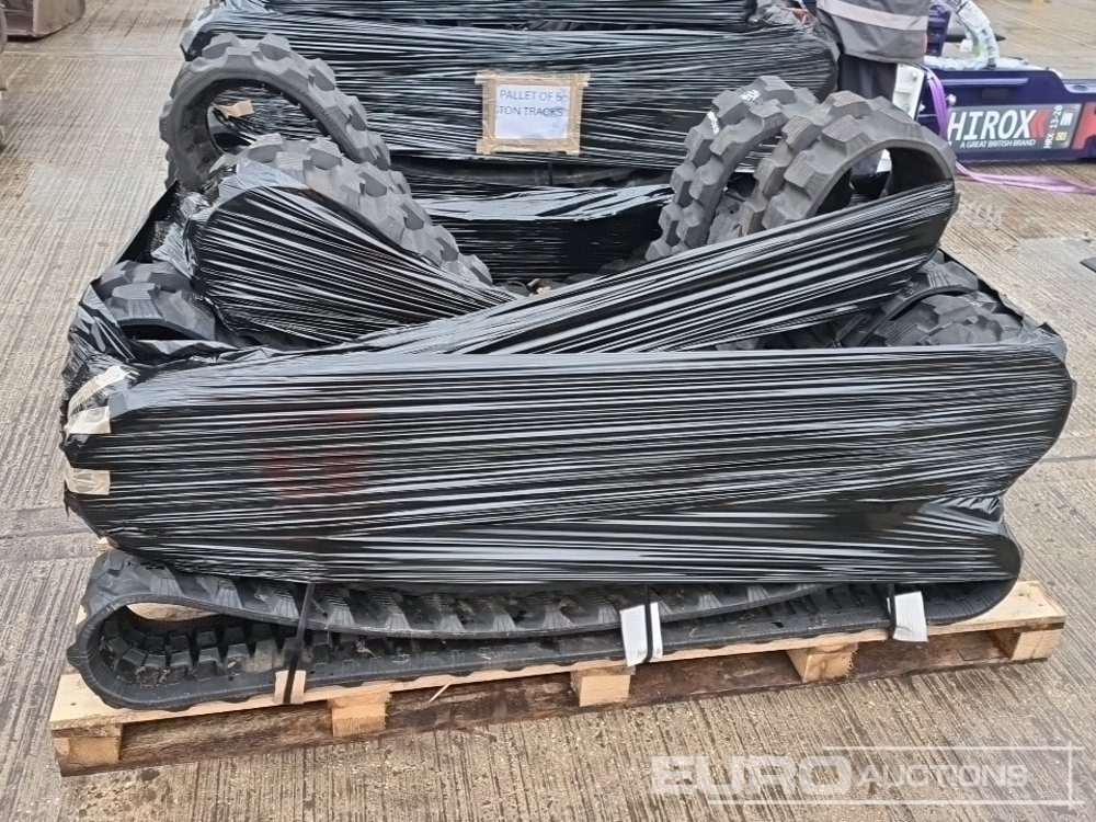 Unused Pallet of Rubber Tracks to suit Mini Excavator - רצועה עבור מכונת בנייה: תמונה 2 Unused Pallet of Rubber Tracks to suit Mini Excavator - רצועה עבור מכונת בנייה: תמונה 2